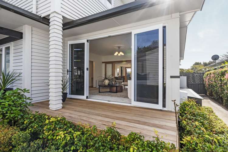 11 George Street New Plymouth Central_23
