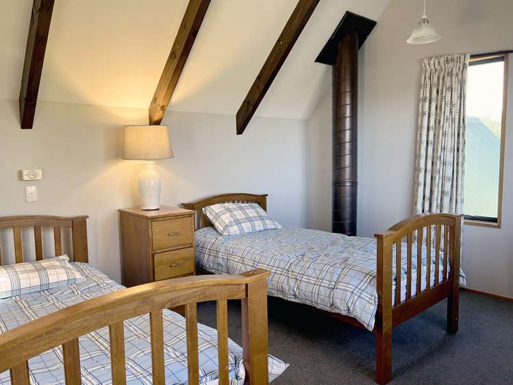 90 Chalet Crescent Hanmer Springs_10