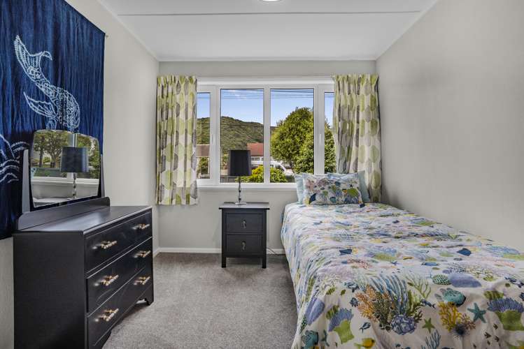 138 Reynolds Street Taita_11