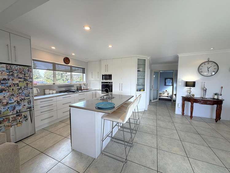 1000 Redhill Road_4