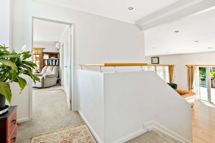 6 Fernbank Lane Greenhithe_12