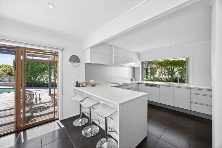 14 Davita Place Farm Cove_3