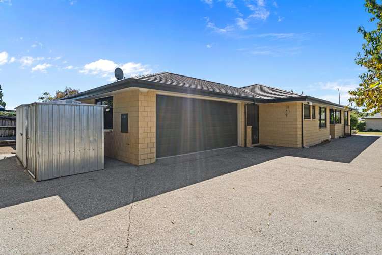 15 Kingsford Drive Stoke_20