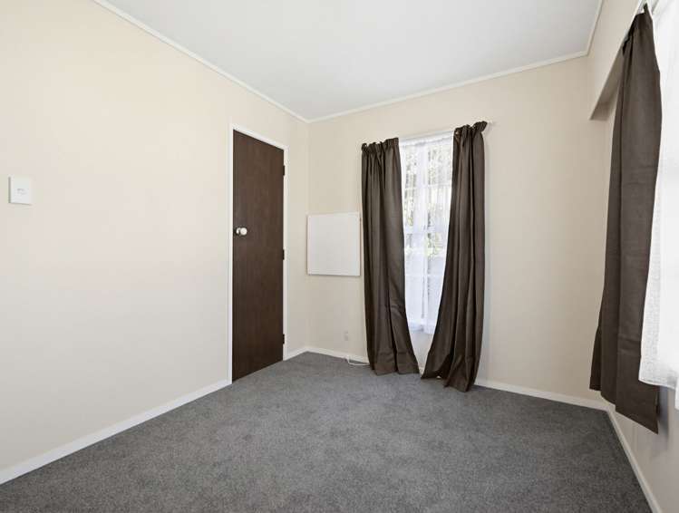 15 Camden place Pukete_17