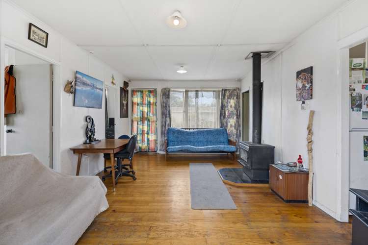 2 Toi Grove Turangi_7