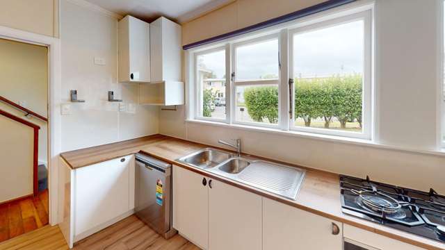 11 Renfrew Place 10923_2