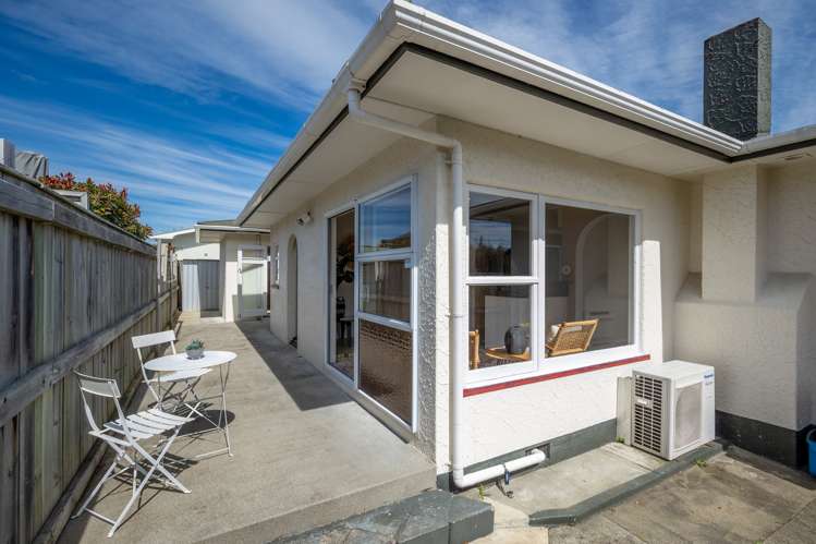 23 Neale Avenue Stoke_25