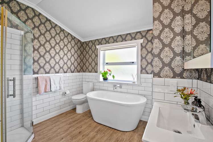 13 Paynters Avenue Strandon_11