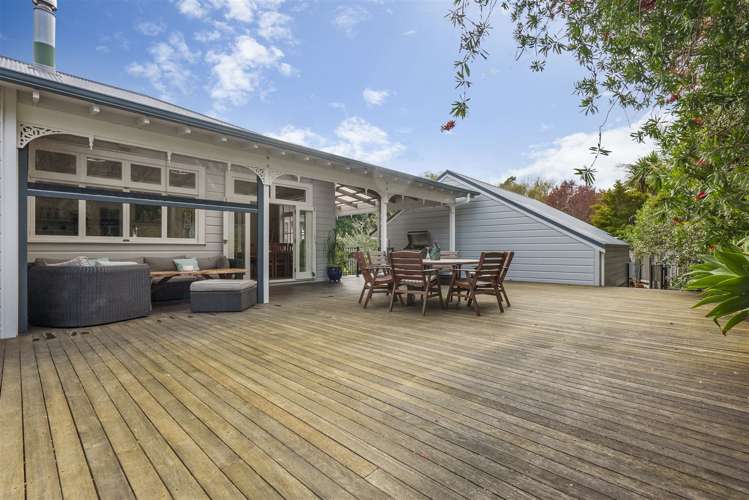 149 Whangaparaoa Road Red Beach_5