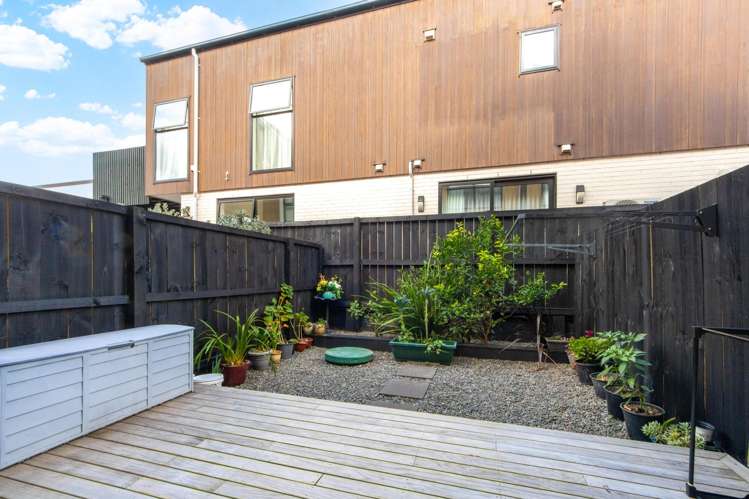 19 Peihana Road Hobsonville_11