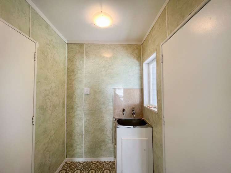 5 Daytona Road 11401_16