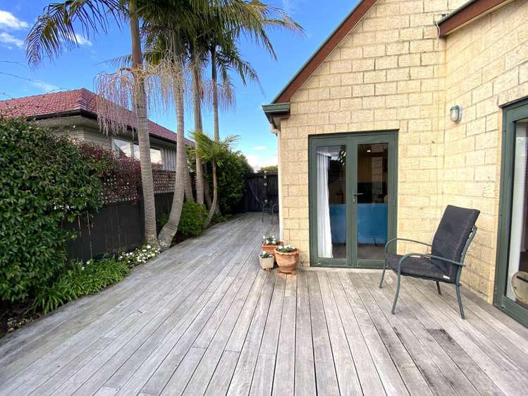 15/52 Taharoto Road Takapuna_7