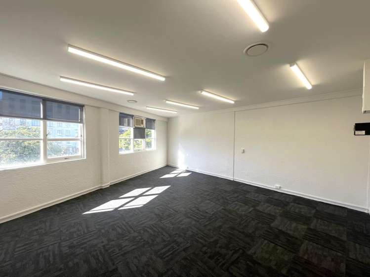 53 Davis Crescent Newmarket_5