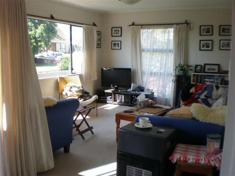 1/7 Courant Place Clover Park_4