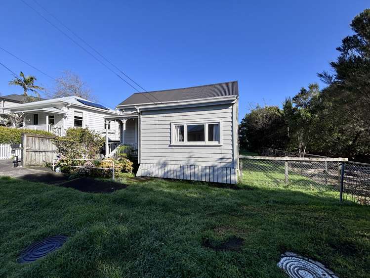 52 Kingsland Avenue Kingsland_17