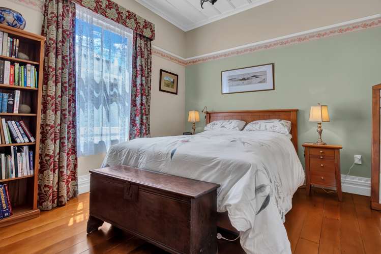 3 Lake Road Devonport_19