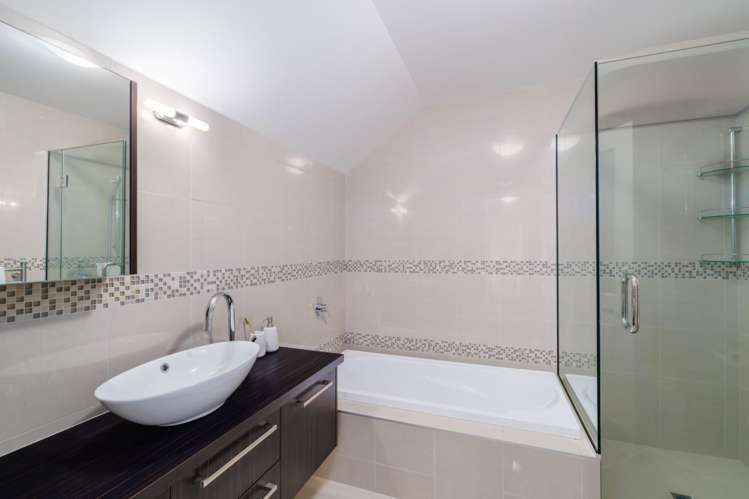 F/92 Governors Bay Road Cass Bay_10