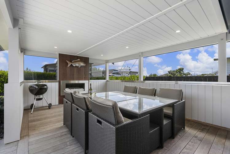 6 Defender Crescent Beachlands_9