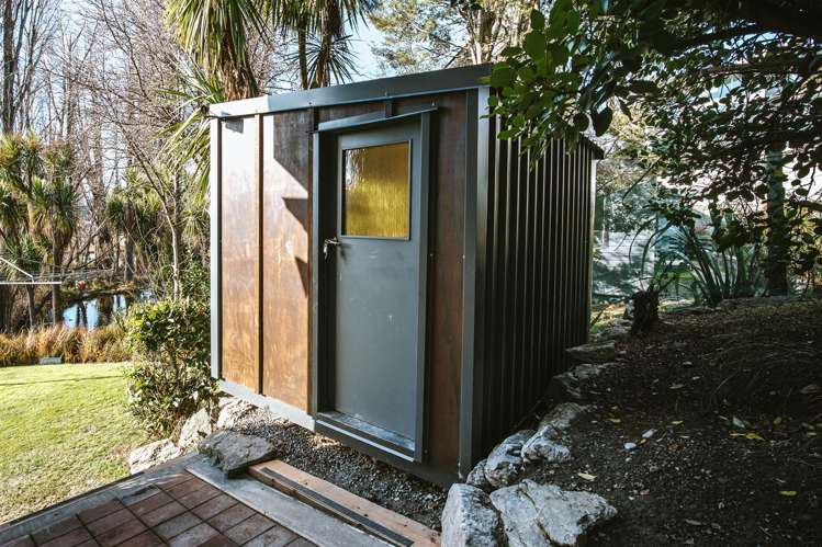 70 Lagoon Avenue Albert Town_18