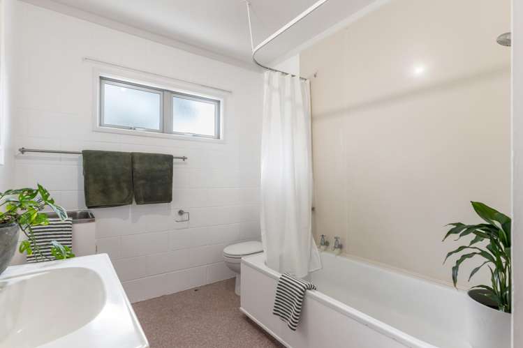 8/35 Saint Lukes Road Mount Albert_11