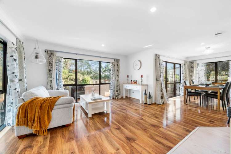 48 Shelter Drive Greenhithe_17