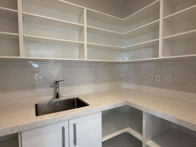 21 Matepu Crescent Pyes Pa_18