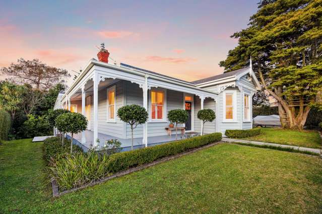 Shaw Villa on 1,305sqm Is Available Now!