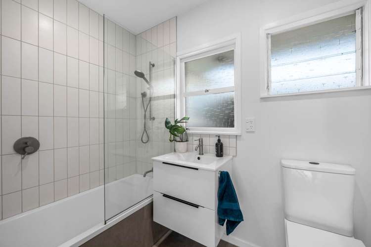 1/5 Roberts Avenue Bayswater_11