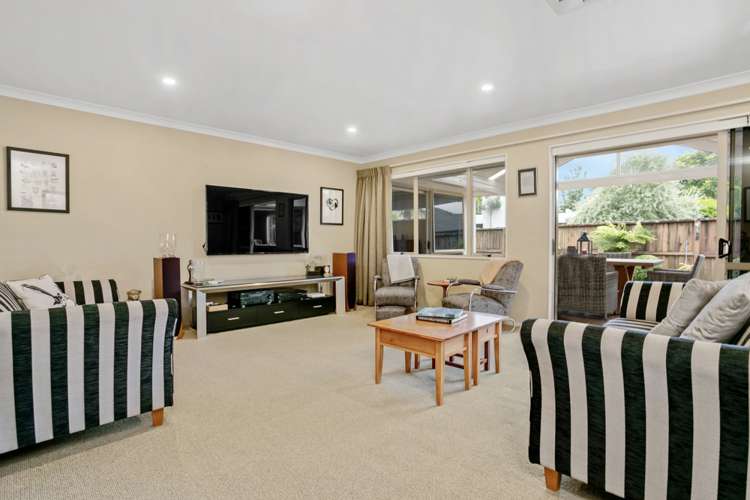 64 Saint James Drive Huntington_10