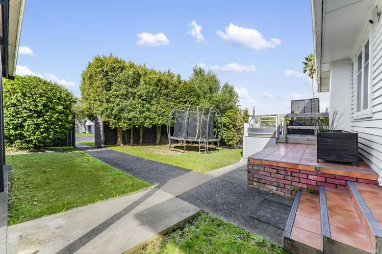 69 Commissariat Road Mount Wellington_5