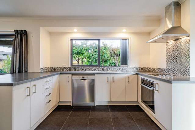 22 Liberty Grove Kelvin Grove_1