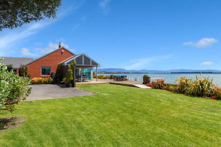 17 Kiriwai Place Matua_23