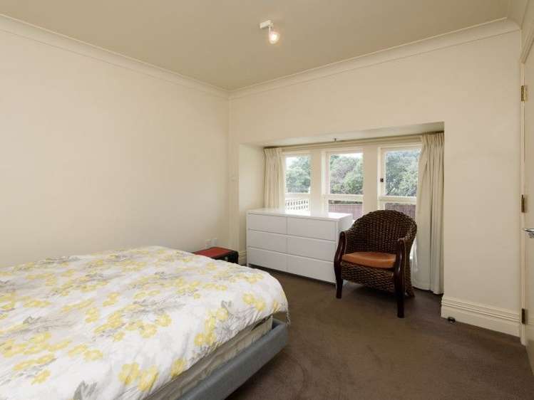 2/33 Hobson Street Thorndon_4