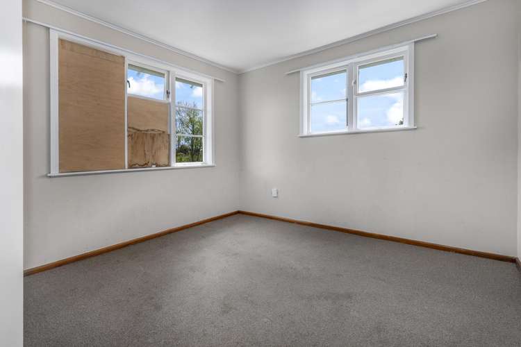 35 Gloucester Street Cannons Creek_4