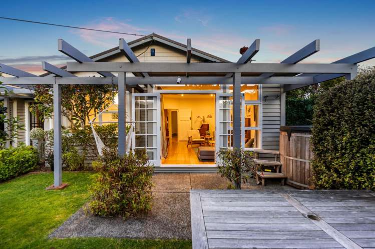 18 Raine Street Karori_23