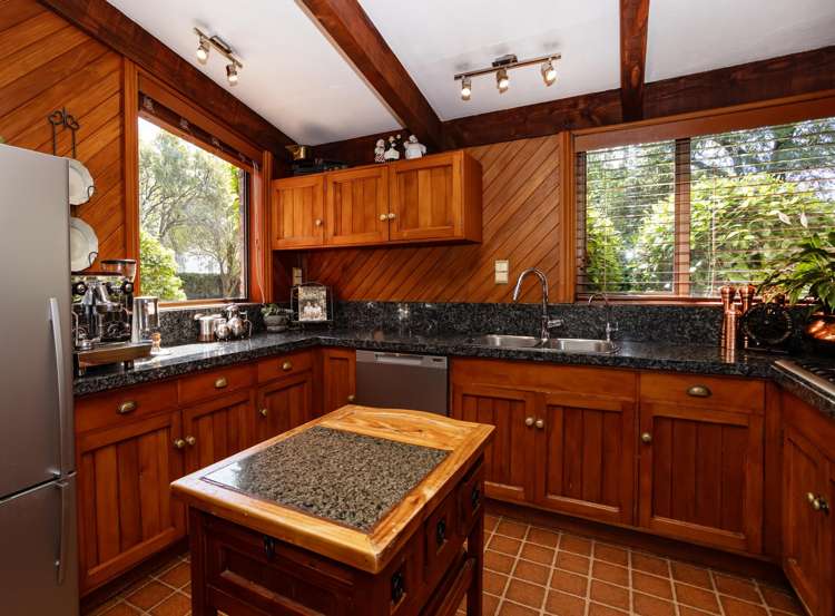 93 Gala Street Queens Park_21