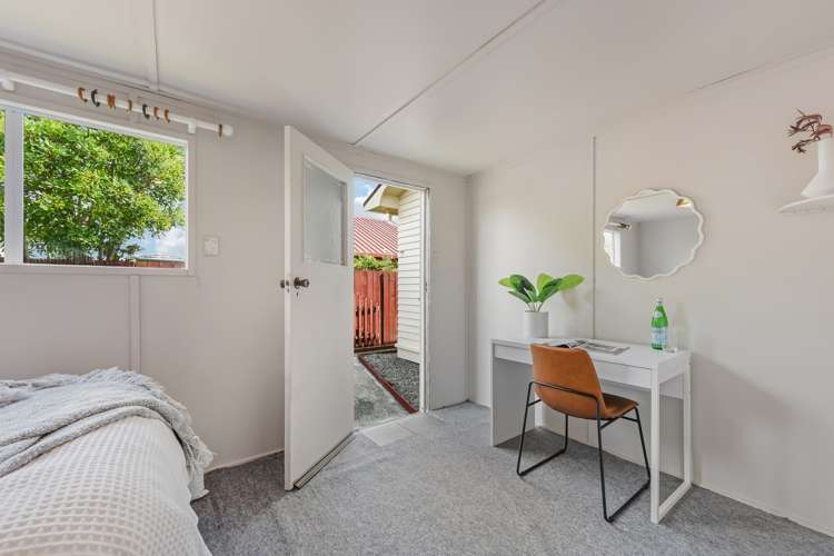 2/14 Ngaio Street Stoke_17