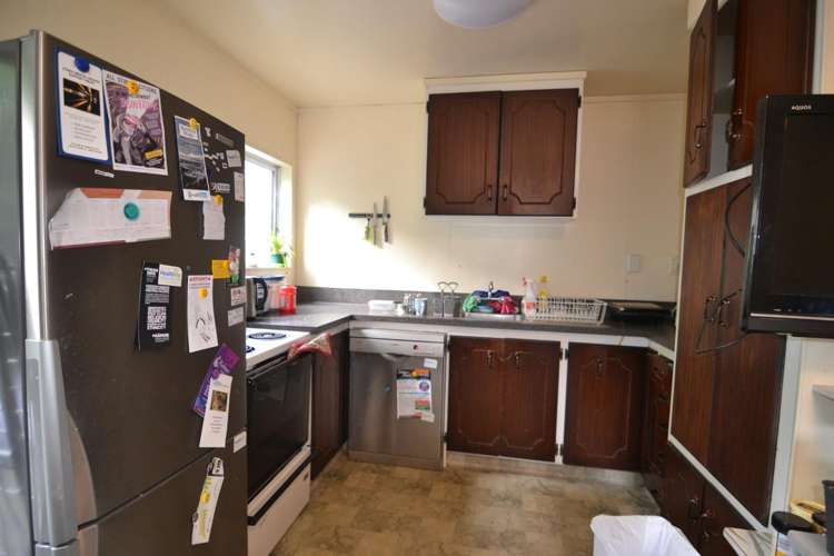 132 Dundas Street 2202_4