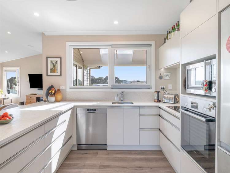 12 Longbeach Drive Castlecliff_7