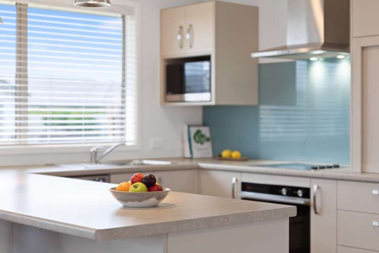 12 Korari Grove Redwoodtown_5