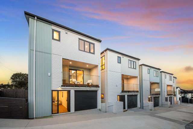 Brand New Standalone Home Ã¢ÂÂ 3 Bedrooms and 3 ensuites