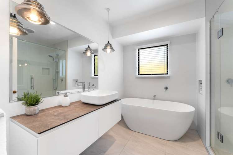 2/458 Beach Road Murrays Bay_18