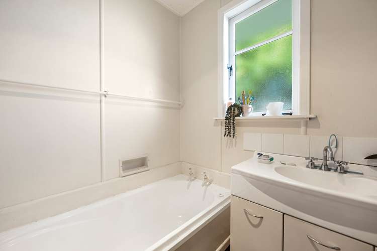 14 Greta Street Glenview_10