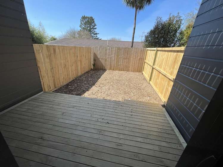 20/241 Don Buck Road Massey_14