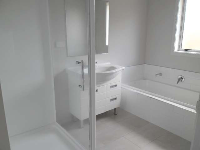 16 Queens Park Crescent Frankton_4