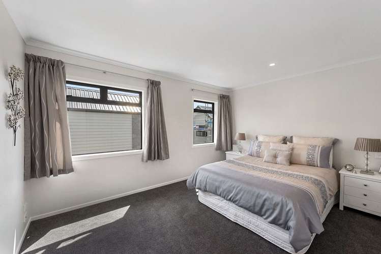 1/15 Jones Crescent Melville_3