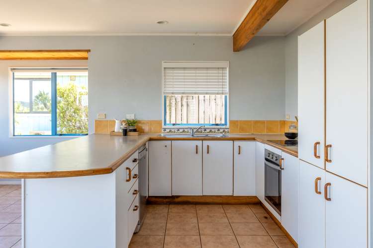 8 Dickson Road Surfdale_12