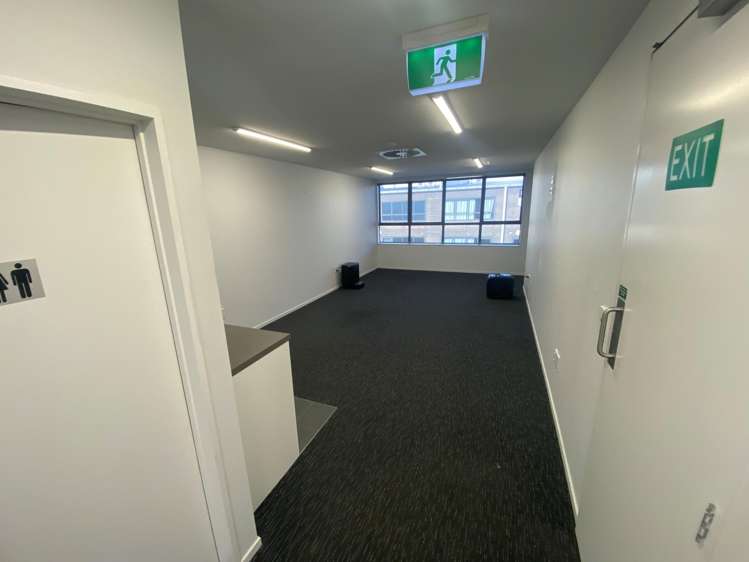 5/19 William Lewis Drive Sockburn_10