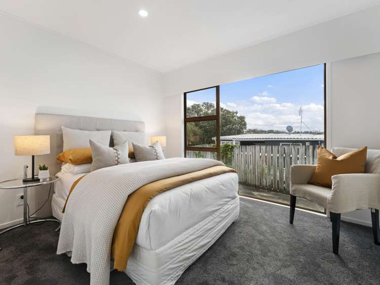 2/867 Beach Road Torbay_10