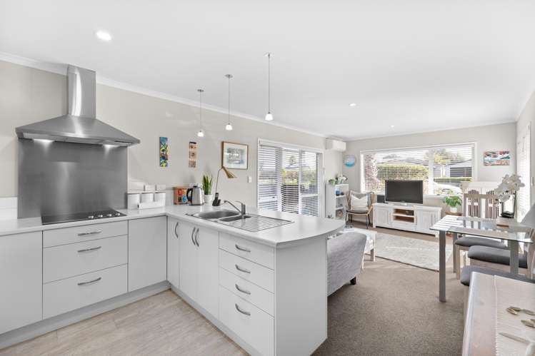 9 Kedge Drive_1